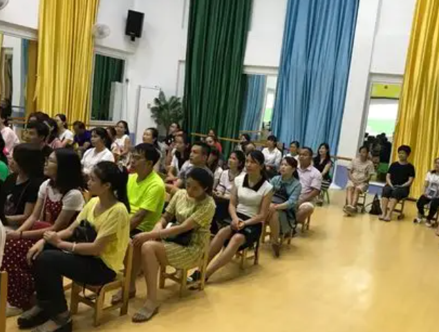 優(yōu)化課程晉級(jí)線上微課線下實(shí)操服務(wù)形式讓科學(xué)育兒常識(shí)觸手可及