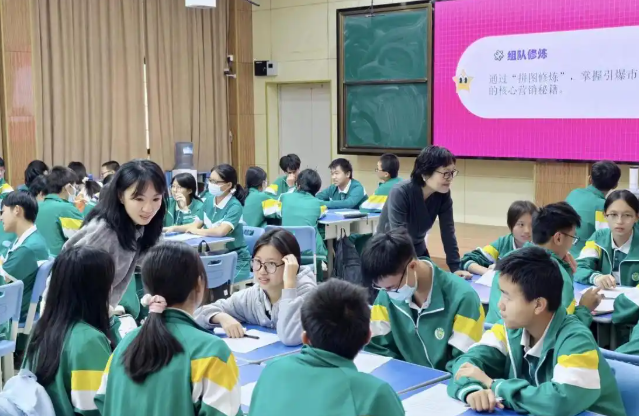 教師的無力感往往源于教育方針與實(shí)在生長需求之間的錯(cuò)位