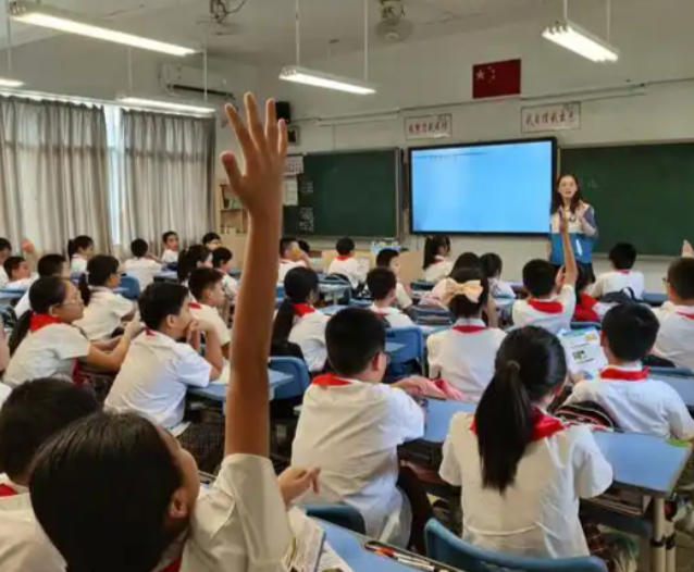 穩(wěn)固并提升了教育的新優(yōu)勢教育科研的戰(zhàn)略支撐作用日益凸顯